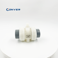 Katup Bola Air Manual UPVC COKVER COKVE Ukuran DN15 DN150 dengan Segel PTFE Sambungan Berulir Tahan Suhu Tinggi