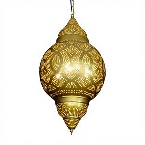 Lustre en <span class=keywords><strong>fer</strong></span> <span class=keywords><strong>forgé</strong></span> doré de style thaïlandais d'Asie du Sud-Est, design industriel rétro, type <span class=keywords><strong>suspension</strong></span> pour éclairage d'escalier et de salon - Product Image 1