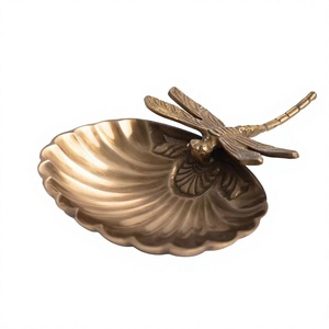 Cuenco decorativo antiguo de concha con diseño de libélula, hecho a mano, centro de mesa de lujo, tazón de ensalada para decoración de fiestas - Product Image 1