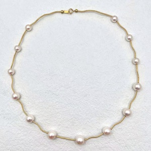 Collier ras du cou en or massif 18 carats de qualité supérieure, fleur en perle <span class=keywords><strong>Akoya</strong></span> blanche de qualité AAAAAA, forme de pomme de terre, personnalisable - Product Image 1