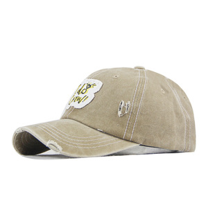 Cappello da Baseball Unisex a 6 Pannelli in Cotone 100% con Patch Ricamato Effetto Invecchiato - Product Image 3
