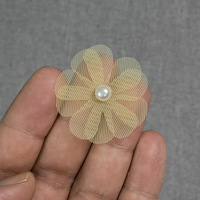 Mini-applique florale en tissu organza de 3 cm avec centre en fausse perle, patch floral pour robe, robe de mariée, chaussures, accessoires pour cheveux, DIY