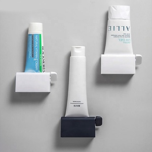 OEM & ODM Plastique 4X7X3cm Dentifrice Squeezer Rolling Minion Tube Automatique Accessoires De Salle De Bains Exprimidor De <span class=keywords><strong>Pasta</strong></span> De Dientes - Product Image 3