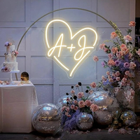 Panneau lumineux LED personnalisé en forme de cercle, lettres initiales, cœur, néon, affichage de mariage avec LOVE pour la publicité