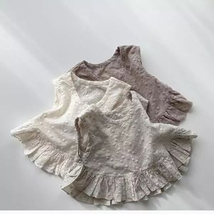 Conjuntos de Ropa de Verano para Bebés y Niñas Pequeñas, Estilo Coreano Vintage, 3 Piezas: Camiseta sin Mangas, Pantalones Cortos y Gorro - Product Image 1