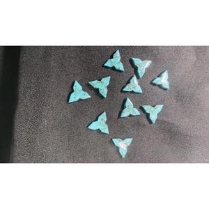 Pierre précieuse en quartz turquoise bleu naturel sculptée en forme de couteau de ninja, taille triangulaire 10x10mm, pierre lâche pour la fabrication de bijoux - Product Image 3