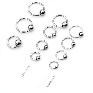 Anillo de titanio G23 con bola cautiva F136 BCR |   Joyas Multiusos para Perforaciones de Nariz, Labios y Orejas |   Joyería Corporal Hipoalergénica de Titanio - Product Image 4
