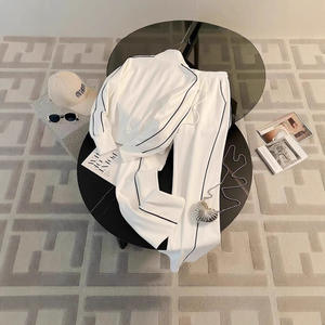 热销对比女款上下套装时尚女装休闲套装经典女装运动服套装 - Product Image 4