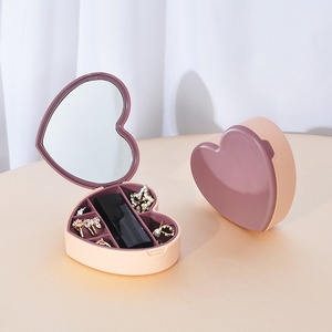 PINKE Scatola Portagioie Portatile a Forma di Cuore per Bambine, Ideale per Viaggi, per Rossetti, Collane e Orecchini - Product Image 4