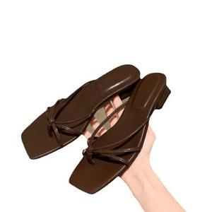 Sandalias de verano de una sola tira de seda satinada, sandalias de tacón alto estilo europeo, elegantes y modernas sandalias de tacón grueso para mujer - Product Image 1