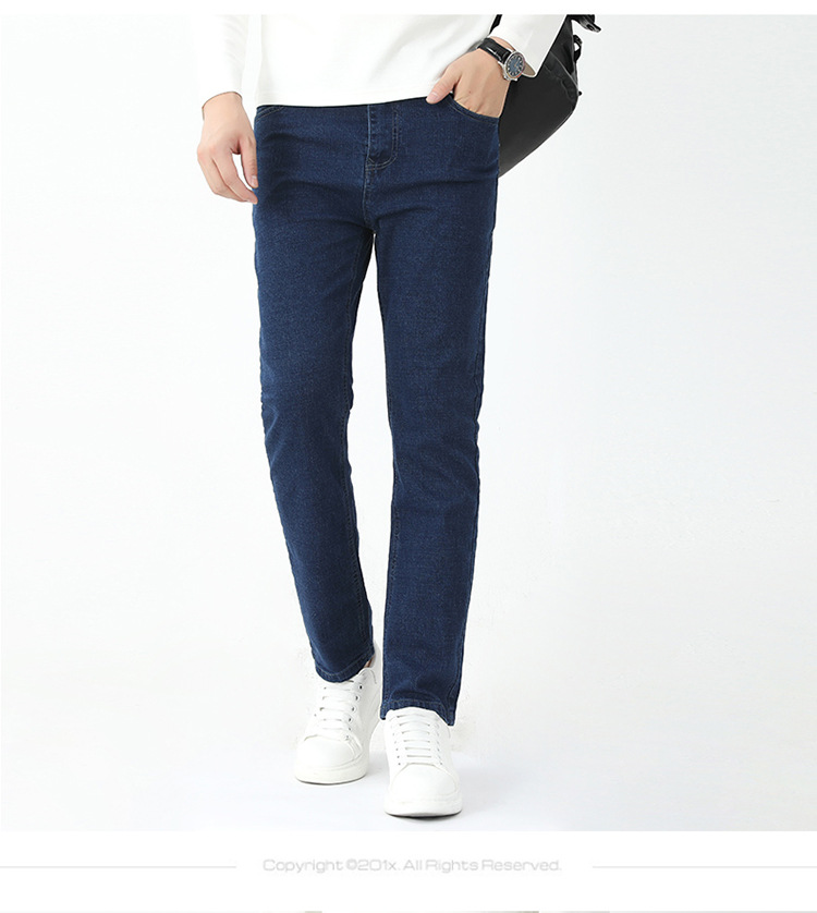 Bleu foncé