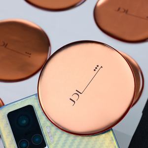 ملصقات إيبوكسي ثلاثية الأبعاد دائرية مع طباعة هولوغرام وشعار مخصص بتصميم ملون على شكل وردة - Product Image 6