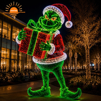 Décoration lumineuse LED 3D extérieure de Noël : Personnage portant un cadeau de fêtes pour projets de centres commerciaux et de festivals urbains