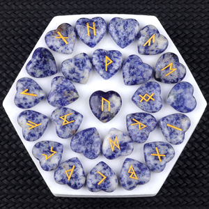 Piedras Rúnicas de Cristal de Corazón de 20 mm, Piedras Preciosas con Grabado del Elder Futhark, Juego de 25 Piezas, Ecológicas, para Adivinación, Sanación, Brujería <span class=keywords><strong>y</strong></span> Rituales - Product Image 5