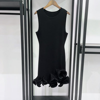 Robe Chic Sans Manches Style Socialite Été 2026 en Viscose Vert et Noir avec Volants Latins et Fleurs 3D – Vente en Gros Usine