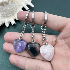 Vente en gros de porte-clés en cristal de pierre précieuse naturelle en vrac, forme de cœur, mini porte-clés en cristal de cœur pour sac, voiture - Product Image 3