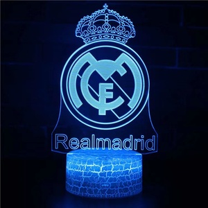 Modern <span class=keywords><strong>LED</strong></span> ile masa lambası RGB sıcak beyaz 3D futbol futbol gece lambası uzaktan kumanda siyah akrilik gölge diy-ofis otel için - Product Image 4