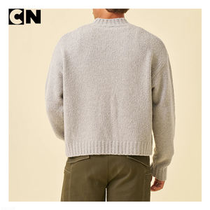 Pull en laine gris tricoté court pour homme, certifié GRS, anti-rides, avec logo frontal, haute qualité, pour l'hiver - Product Image 3
