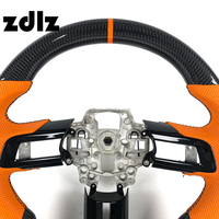 Volant de direction personnalisé en cuir perforé orange et fibre de carbone pour Ford Mustang Shelby