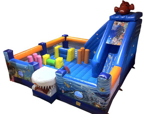 Vente au prix <span class=keywords><strong>de</strong></span> gros : Combinaison <span class=keywords><strong>de</strong></span> trampolines gonflables et <span class=keywords><strong>de</strong></span> toboggans sur le thème marin, adorés des enfants. - Product Image 1