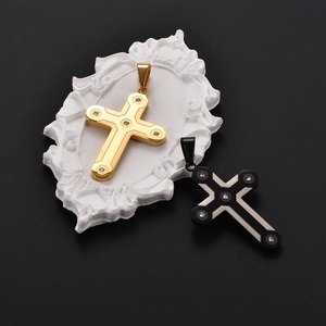 Colgantes Cruzados de Fibra de Carbono con Diseño Creativo de Camuflaje, Amuleto Punk para Hombre, Material de Acero Inoxidable, Joyería Religiosa - Product Image 5