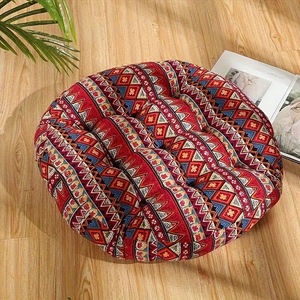 Cojín Redondo de 45 cm de Diámetro, Color Rojo, Diseño Bohemio, Firmeza Media, para Tatami, Sillón o Ventanal - Product Image 4
