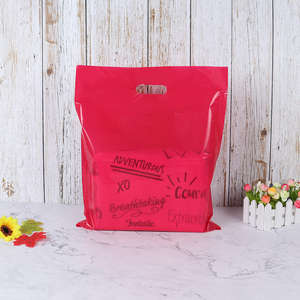 Logo personnalisé écologique PE sac à main en plastique transparent pour les vêtements à emporter et Shopping emballage cadeau - Product Image 2