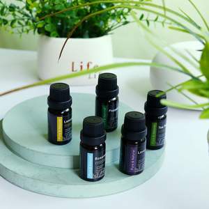 น้ำมันหอมระเหยอินโนเกียร์ 10 มล. น้ำมันหอมระเหยบริสุทธิ์จากธรรมชาติ กลิ่นเข้มข้น ลาเวนเดอร์ เลมอน โรสแมรี่ ทีทรี เปปเปอร์มินต์ - Product Image 1