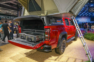 Camioneta Pickup Todoterreno JMC Grand Avenue Versión Dadao 2024, 4 Puertas, 5 Asientos, Gasolina 2.3T, 4WD, Edición Unbounded, Turbo, Volante a la Izquierda - Product Image 4