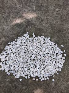 Natural <b>Stone</b> Milky <b>White</b> Pebbles <b>Gravels</b> Tumbled Landscape Pebbles From Vietnam for Villa Decoration - Product Image 2