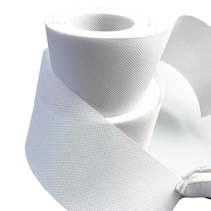 Ruban pour rideaux Accessoires pour rideaux Tissu pour rideaux Tissu perforé Résistant au lavage Pas cher Fabriqué en Chine - Product Image 1