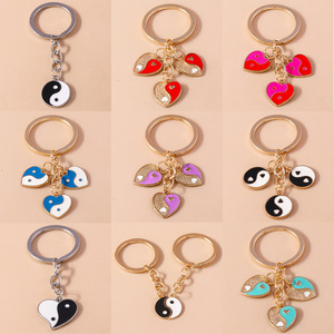 Portachiavi per Coppie in Stile Wenyinese, Design Cartoon di Tendenza Nazionale con Cuore Tai - Product Image 2