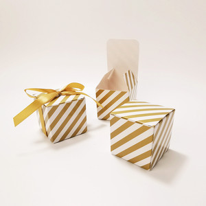 Boîte cadeau de fête en vrac à rayures dorées, petite boîte de friandises de <span class=keywords><strong>Noël</strong></span> avec ruban pour fournitures de fête - Product Image 5