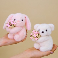 Aierflorist Rozen-thema Superzacht Tafeldecoratie Schattig Bloemenomhullend Teddybeer roze Konijn Kleine Dieren Valentijnsdag Pluche
