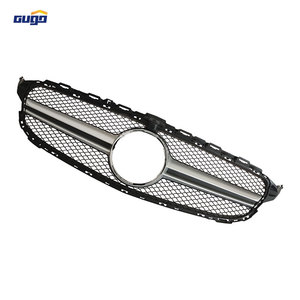 Griglia Anteriore GUGO W205 per Mercedes Classe C Berlina Coupé 2015-2017 Argento Metallizzato Stile AMG con Foro per Telecamera - Product Image 2
