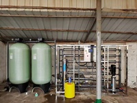 Osmose inverse entièrement en acier inoxydable 1000LHP par heure 3 tons d'eau, il peut filtrer par 1 ensemble RO pour traitement mobile des eaux souterraines