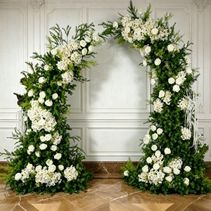 Arche <span class=keywords><strong>de</strong></span> mariage florale artificielle en soie, rose blanche et eucalyptus, taille personnalisée, rangée élégante <span class=keywords><strong>de</strong></span> fleurs <span class=keywords><strong>pour</strong></span> toile <span class=keywords><strong>de</strong></span> fond <span class=keywords><strong>de</strong></span> fête - Product Image 1