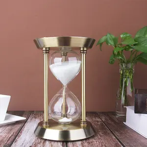פליז עתיק סיטונאי שעון חול טיימרים בעבודת יד פליז חול טיימר לבית ולמשרד שולחן למעלה שעון