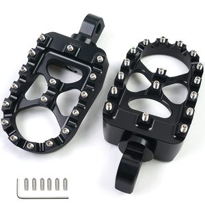 Repose-pieds larges pour moto CNC en aluminium, réglables à 360 degrés - Product Image 2