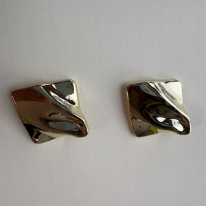 Botón Metálico Irregular Dorado 3D de Aleación de Zinc, Botón de Cuerno Cuadrado con Baño de Oro, Botones de Metal Ecológicos con Vástago y Cuentas - Product Image 6