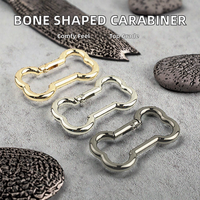 48mm Gold Silber Schwarz Karabiner mit Federschnappverschluss UV-Bedruckter Zinklegierungs-Knochenförmiger Ring für Handtaschen und Accessoires