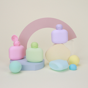 Tùy Chỉnh HDPE 50Ml Hình Dạng Hình Bầu Dục Đầy Màu Sắc Kem Chống Nắng Kem Nhựa Bóp Chai Với Flip Cap - Product Image 1