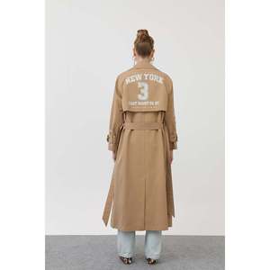 Soul Women's Elegant Printed Camel Trench Coat with Comfortable Fit, Stylish Long Sleeve Outerwear for All Seasons - Product Image 5