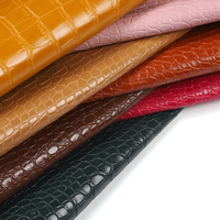 Simili cuir PVC gaufré motif crocodile pour usage automobile, tissu imperméable avec support tissé pour sièges, artisanat, vêtements, canapés