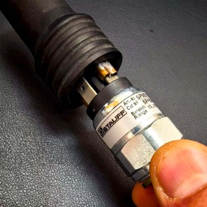 เซ็นเซอร์วัดแรงดัน SPW3158A-086.001 สำหรับเซ็นเซอร์ <span class=keywords><strong>STAUFF</strong></span> ซีรีส์ 50 บาร์ สวิตช์แรงดัน XGMA XG821 XG808 อะไหล่รถขุด - Product Image 3