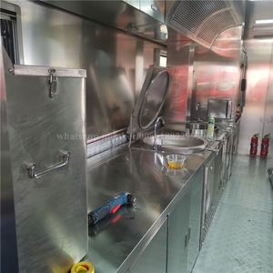SINOTRUCK HOWO Mobile Cuisine Alimentaire van Camion - Product Image 6
