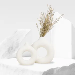 Vas bulat putih dekorasi modern Nordik porselen buatan tangan seni vas bunga keramik untuk ruang tamu