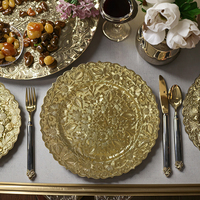 Assiettes de présentation en plastique PP de luxe de haute qualité pour décoration de mariage, avec design durable et motif personnalisé