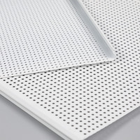 Panneau de plafond suspendu moderne en aluminium, ignifuge, étanche et insonorisant pour chambre, centre commercial, hôtel, salon, salle de bain