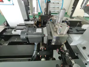 Máquina prensadora de terminales neumática de prensado de terminales doble completamente automática de bajo consumo de energía